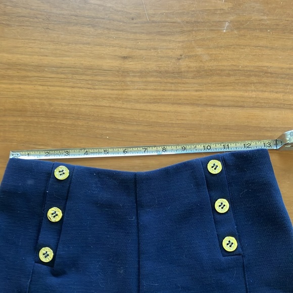 Forever 21 Exclusive navy shorts - size XS - Picture 2 of 6
